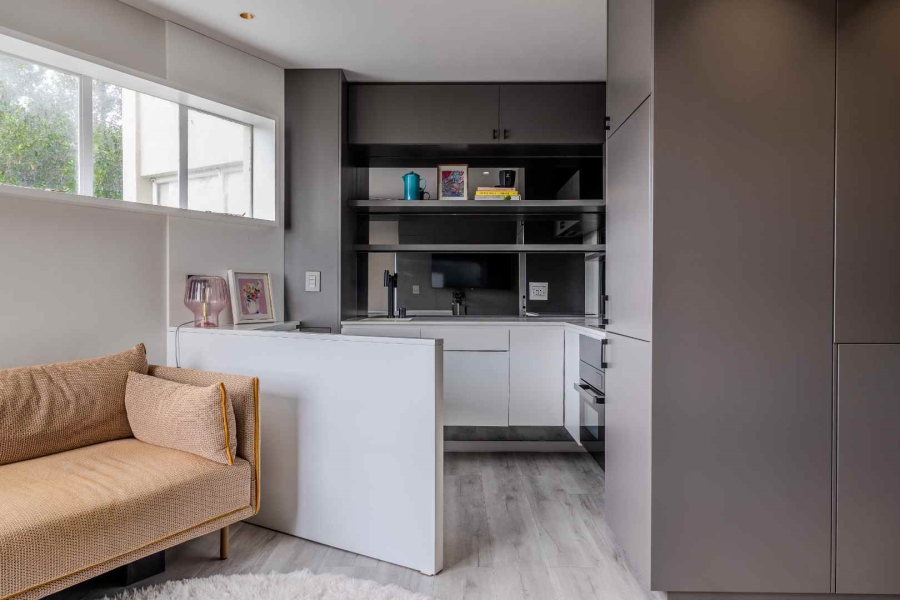 1 Bedroom Property for Sale in Tamboerskloof Western Cape